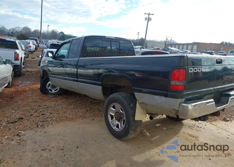 2002 Dodge Ram 2500 St z USA, uszkodzony, nr VIN 3B7KF23ZX2M277574